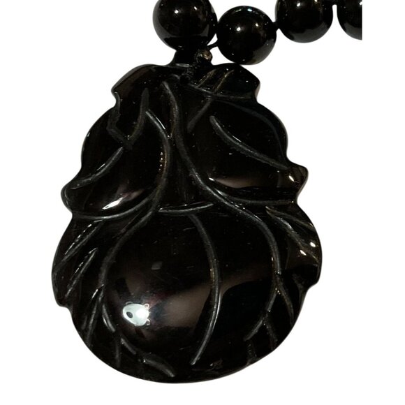 Vintage Chinese Black Onyx Beaded Necklace With Carved Peach Pendant 26"L - Picture 2 of 5